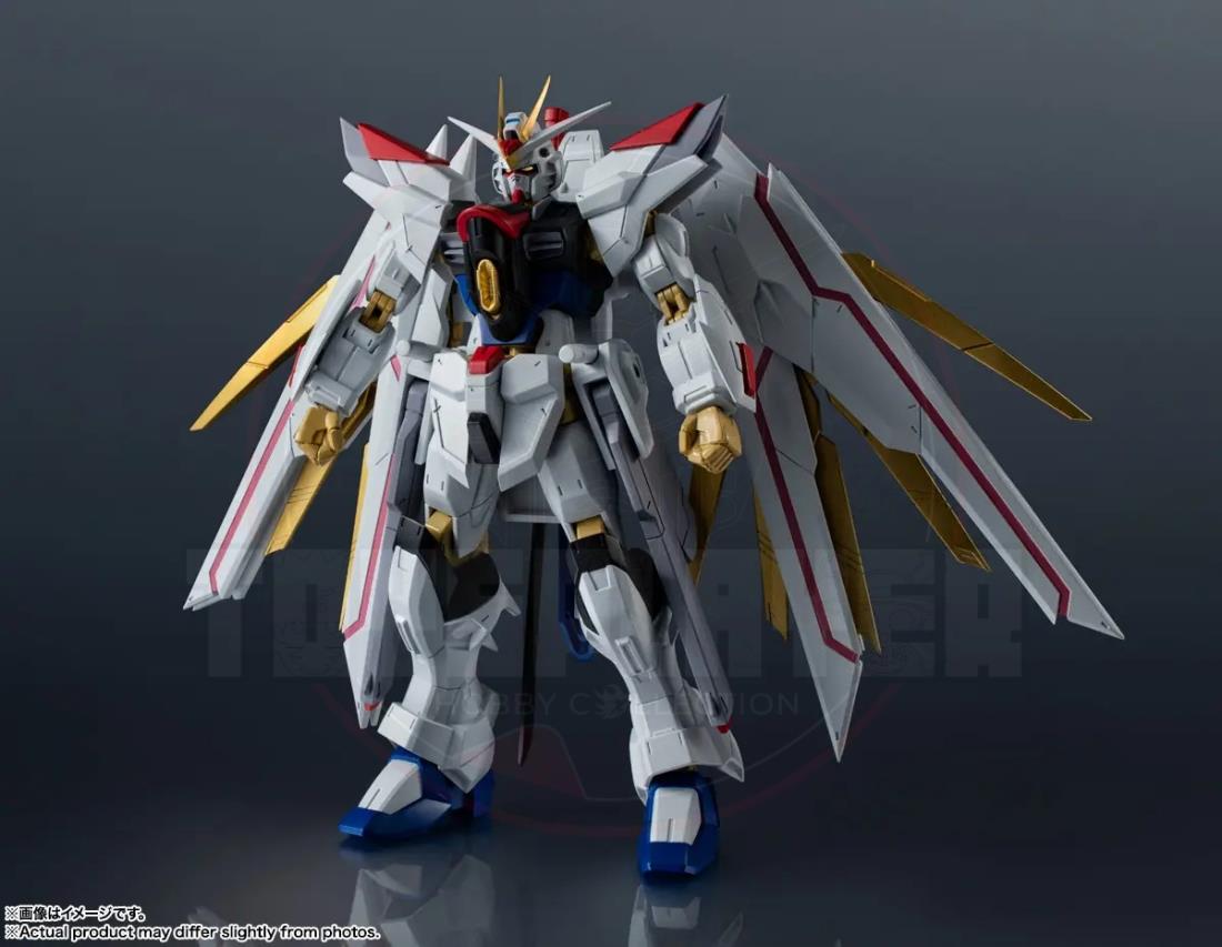 Gundam Universe ZGMF/A-262PD-P Mighty Strike Freedom Gundam Action Figure